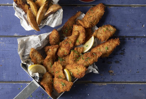 Άκης Πετρετζίκης: Τα πιο νόστιμα, σπιτικά fish fingers από φιλέτο γλώσσας - Μια εύκολη συνταγή για τραγανές ψαροκροκέτες !