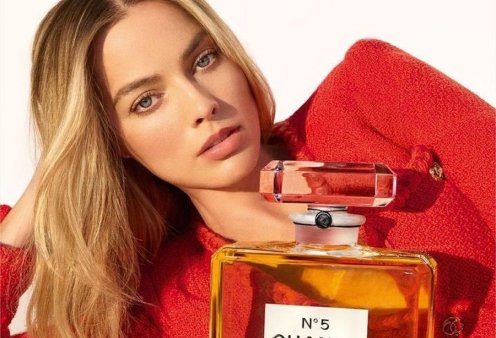 Μάργκοτ Ρόμπι: Η πρέσβειρα της Chanel No.5 - Ετοιμόγεννη αλλά έτοιμη να κατακτήσει με το διασημότερο άρωμα τον πλανήτη (βίντεο)