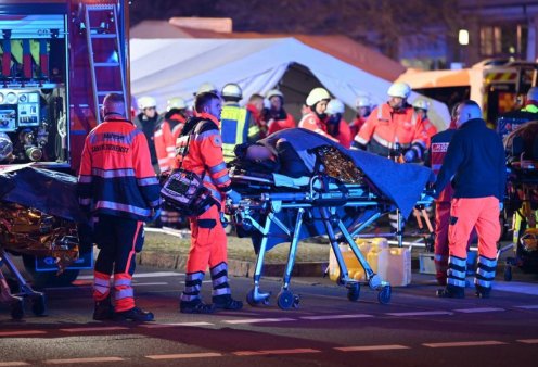 Μακελειό στο Μαγδεμβούργο - 5 νεκροί , 41 σε κρίσιμη κατάσταση - 200 τραυματίες & παγκόσμιο σοκ (βίντεο)