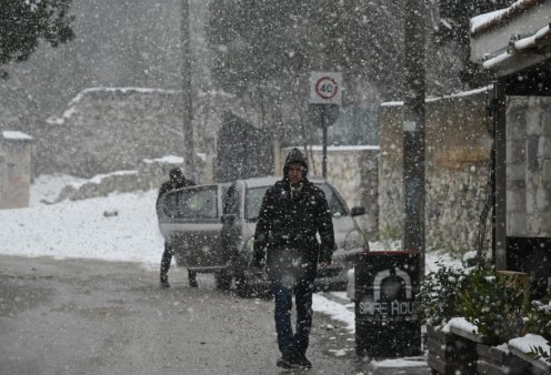 Χριστούγεννα με χιόνια, βροχές, θυελλώδεις ανέμους - Τι λένε οι μετεωρολόγοι Αρνιακός, Αρναούτογλου, Μαρουσάκης (βίντεο)