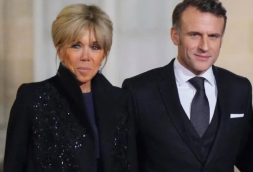 Brigitte – Emmanuel Macron: Το προεδρικό ζεύγος της Γαλλίας σε λαμπερό δείπνο – Το chic updo & το παλτό με τα κεντημένα πετράδια της Πρώτης Κυρίας (φωτό)