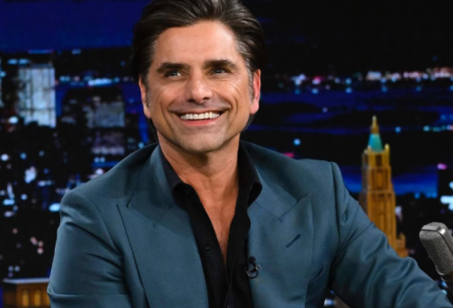 John Stamos: Γιορτάζει το όνομά του με μια συγκινητική ανάρτηση – «Είμαι περήφανος που ακολουθώ τα βήματα του παππούλη μου, Γιάννη» (βίντεο)