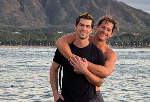 Η φωτιά έφερε διαζύγιο - Οι influencers, Max Emerson & Andres Camilo χωρίζουν τους δρόμους τους μετά το ολοσχερές κάψιμο του σπιτιού τους (φωτό-βίντεο)