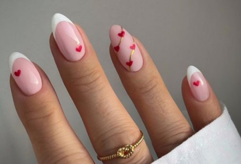 Love nails: 50 σχέδια νυχιών με καρδιές που θα ερωτευτείς με την πρώτη ματιά