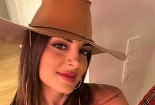 Σταματίνα Τσιμτσιλή: Η μεταμόρφωση της σε cowgirl! Μαζί με τον σύζυγο της, Θέμη Σοφό σε μασκέ πάρτι (φωτό)