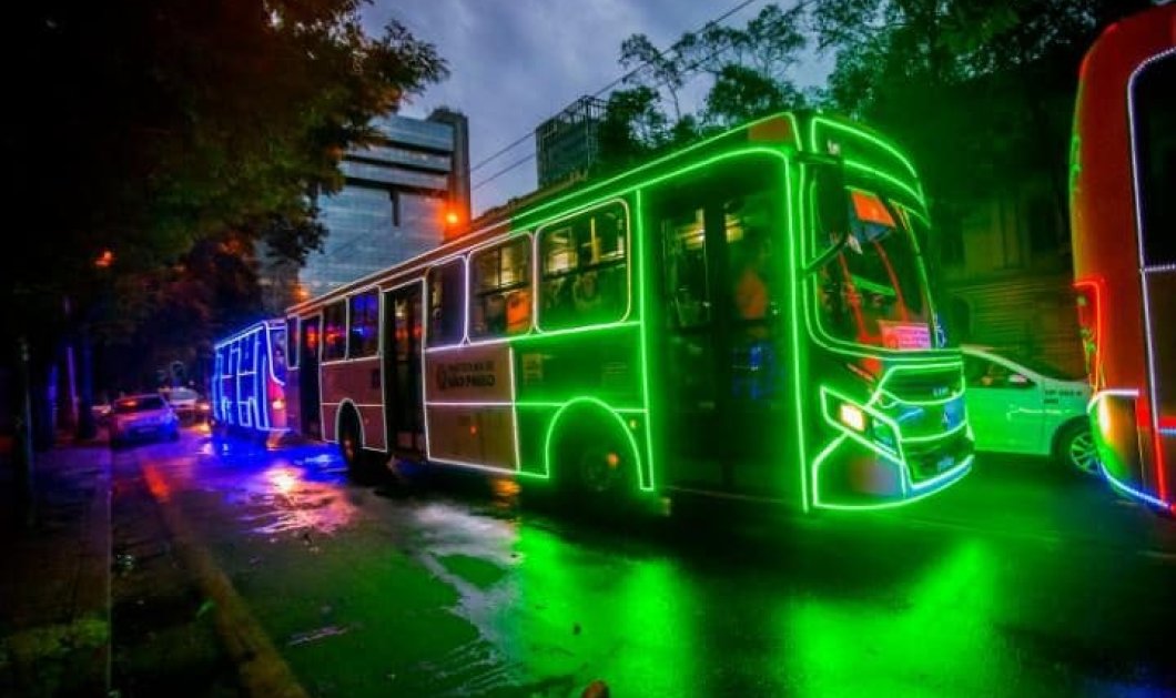 Έτσι φώτισαν και στόλισαν για τα Χριστούγεννα τα λεωφορεία στο Σαο Πάολο της Βραζιλίας- TELEGRAPH