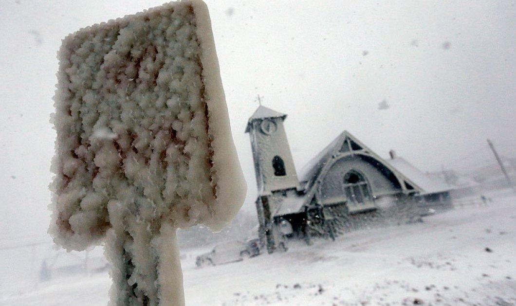 28/1/2015 - H χιονοθύελλα Juno πέρασε και από την Μασαχουσέτη των ΗΠΑ και ιδού τα αποτελέσματα! Picture: Michael Dwyer/AP