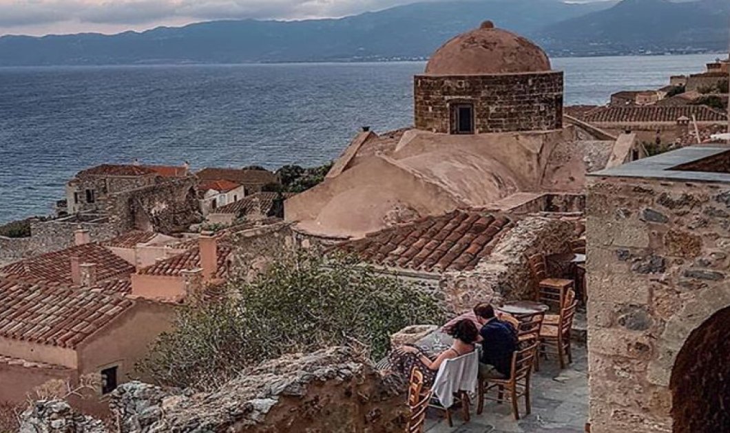 Μονεμβασιά: Πέτρινα σπίτια, γραφικά σοκάκια & παραδοσιακά αρχοντικά σε ταξιδεύουν στον χρόνο – Η φωτογραφία της ημέρας (@greecelover_gr)