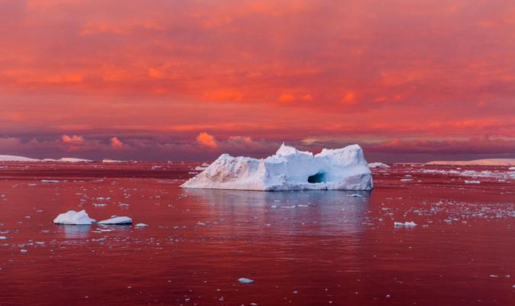 Ηλιοβασίλεμα στην Ανταρκτική... Φωτογραφία: Camille Seaman/ National Geographic
