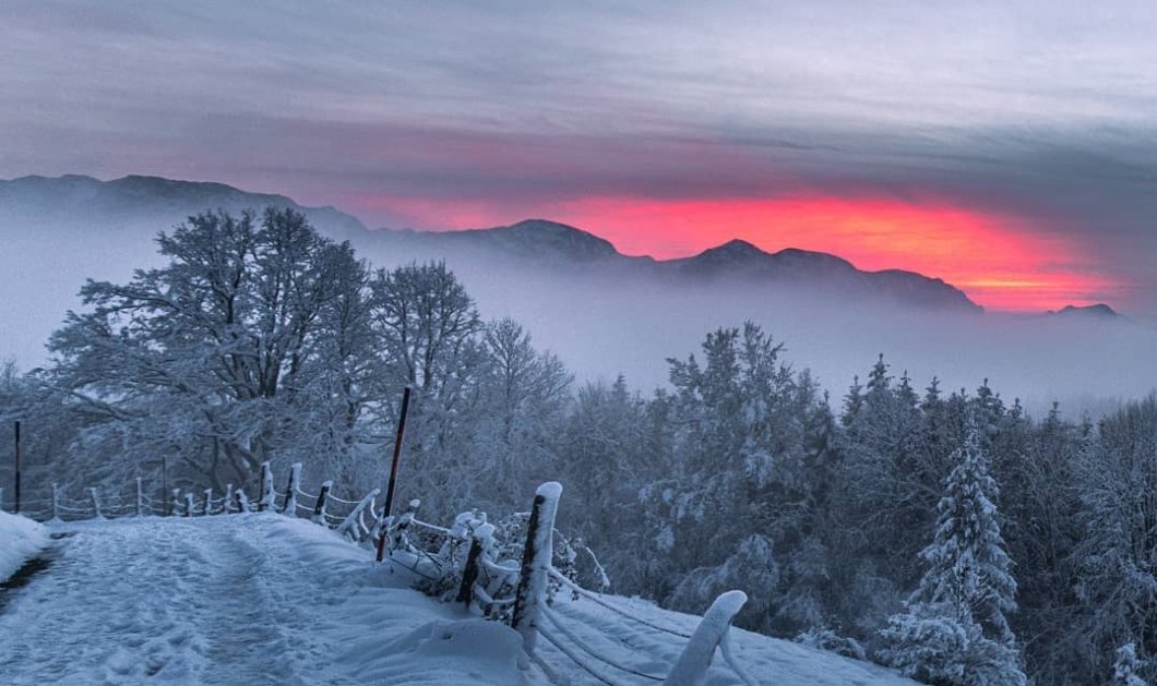 Φωτό ημέρας: Η φύση στα καλύτερά της στην Αυστρίας- Το λευκό του χιονιού & τα υπέροχα χρώματα του ουρανού/ Photo: Christian Majcen/ Instagram 
