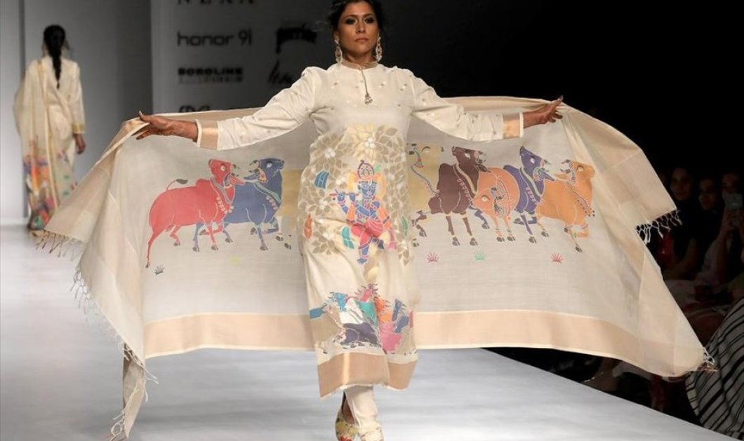 Από την Εβδομάδα Μόδας στο Νέο Δελχί, στην Ινδία - Φωτογραφία: EPA / RAJAT GUPTA