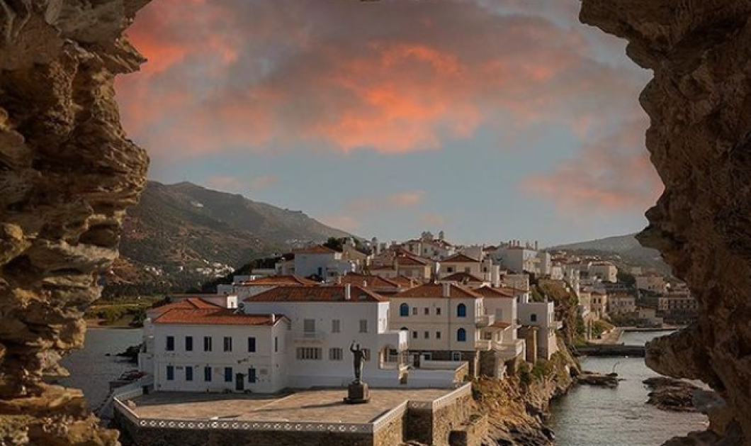 Φωτό ημέρας η μαγική Άνδρος - Με τα υπέροχα ροζ, προρτοκαλιά χρώματά της  - @billpeppas