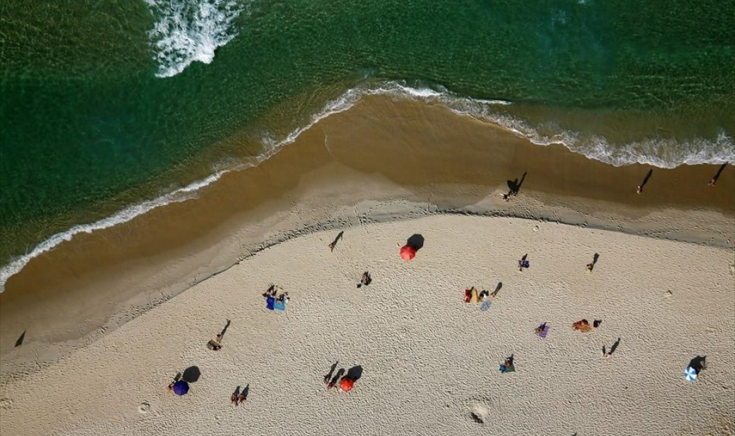 Φανταστική αεροφωτογραφία από την παραλία Barra da Tijuca, στο Ρίο ντε Τζανέιρο - REUTERS / RICARDO MORAES