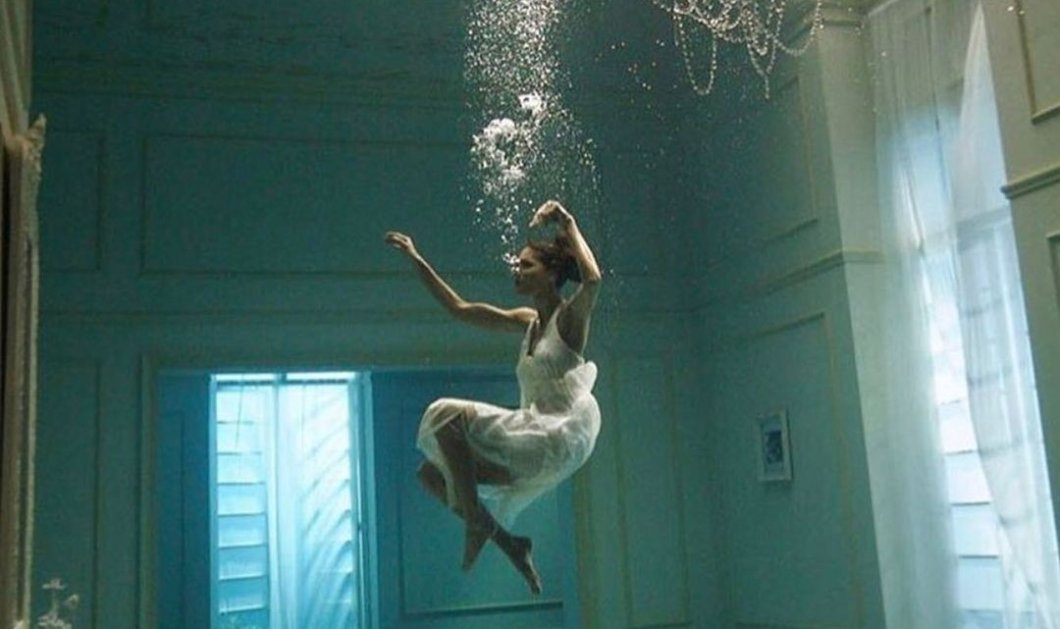 Φωτό ημέρας: Το υποβρύχιο δωμάτιο που “κόβει την ανάσα” – Ένα συναρπαστικό κλικ/ Photo: Instagram - @fubiz