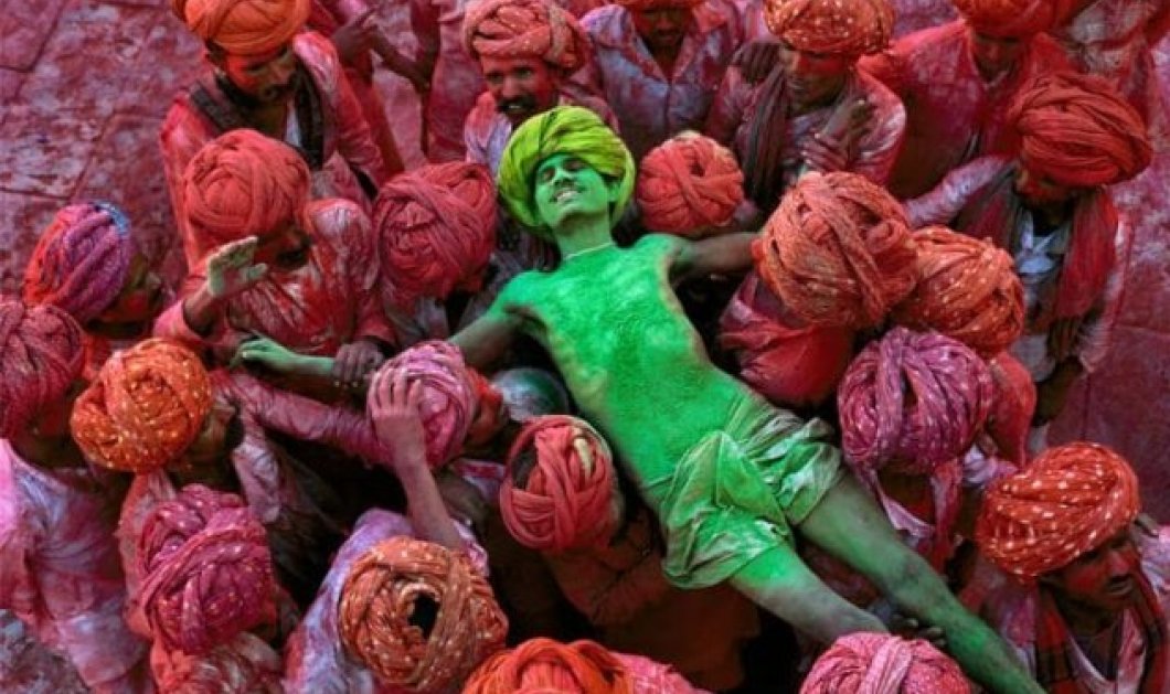 Εικόνες της πολύχρωμης Ινδίας μέσα από τον φακό του διάσημου φωτογράφου  Steve McCurry
