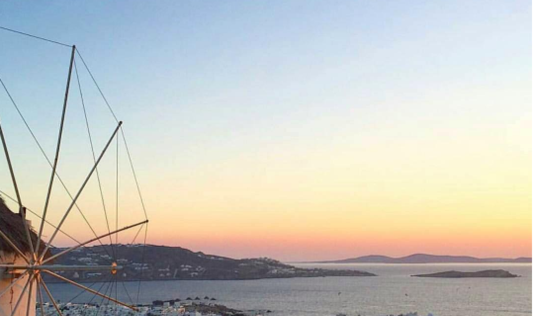 "Χρυσό" ηλιοβασίλεμα στην Μύκονο - Picture: Ch.Antonis / Cyclades_Islands Instagram