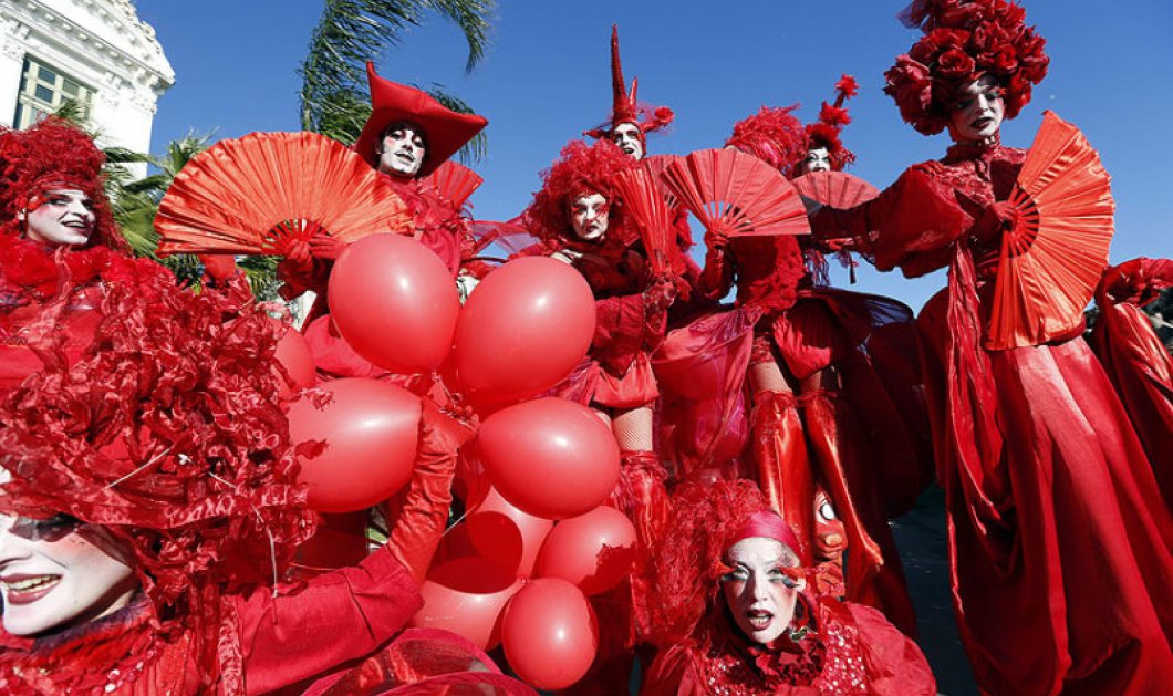 Κατακόκκινο φέτος το 132ο Καρναβάλι  της Νίκαιας στη Νότια Γαλλία - Περίφημο & καλαίσθητο - Picture: Valery Hache/AFP/Getty Images