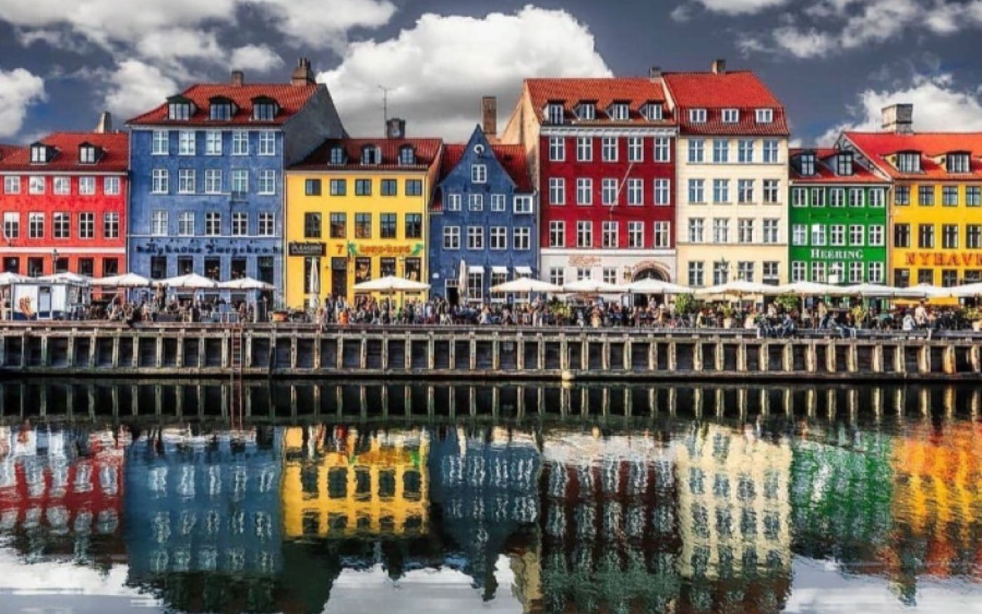 Φωτογραφία ημέρας: Reflection on the Water from Copenhagen/ @fubiz