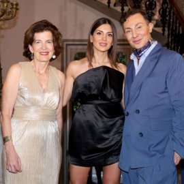 Ποιες ξεχώρισαν στο fashion show του Βασίλειου Κωστέτσου στην Γαλλική Πρεσβεία: Μαρία Κορινθίου, Έμυ Λιβανίου, Φωτεινή Δάρρα & Σταματίνα Τσιμτσιλή (φωτό)