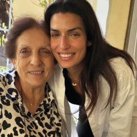 Τόνια Σωτηροπούλου: Ευχήθηκε η ηθοποιός στην μητέρα της, με μία πολύ τρυφερή φωτογραφία – Ολόιδιες, μαμά & κόρη!