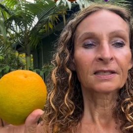 Story of the day: Γυναίκα από την Αυστραλία κατανάλωνε σχεδόν 5lt χυμό πορτοκάλι στη νηστεία - «Είχα μεγάλη ενέργεια & ευεξία»