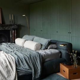 Μελβούρνη: Cozy σπιτάκι με minimal aesthetic – Η επιβλητική κρεβατοκάμαρα & η υπέροχη αυλή (φωτό)