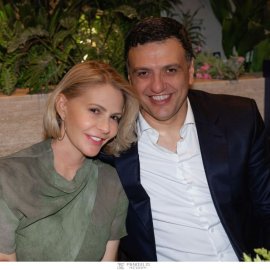 Τζένη Μπαλατσινού-Βασίλης Κικίλιας: Το απόλυτο couple goals πιο ερωτευμένο από ποτέ - Που πήγαν για δείπνο & ήταν αχώριστοι; (φωτό)