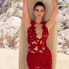 Kendall Jenner: Ο ύμνος της Vogue στο μοντέλο - 10 χρόνια στον χώρο της μόδας – Τα συγκλονιστικά clicks (φωτό & βίντεο)
