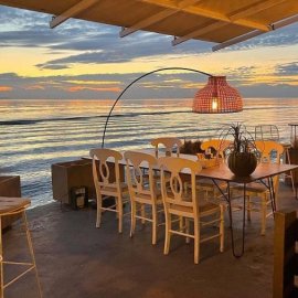 Θεσσαλονίκη με θέα θάλασσα; Από το ... Μαϊάμι ως το Όλυμπος Νάουσα, τη Μαμαλούκα & το Χάλαρο - Τα εστιατόρια που αξίζουν να "πετάξετε" ως την αγαπημένη συμπρωτεύουσα