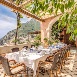 Ιταλία: Παραμυθένια βίλα στο Amalfi Coast – Μπαρόκ, αρχοντική αισθητική & καλοκαιρινά, ξέγνοιαστα vibes (φωτό)