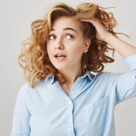 Έχετε μπλεγμένα μαλλιά; Αυτά τα tips θα σας λύσουν τα χέρια - Πείτε αντίο στους κόμπους οριστικά!