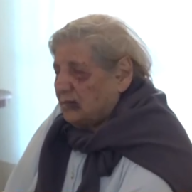 «Με έριξαν κάτω, με χτυπούσαν με μπουνιές» - 93χρονη περιγράφει τη φρίκη που έζησε στα χέρια ληστών σπίτι της – Η κόρη της, τους παρακαλούσε να σταματήσουν (βίντεο)