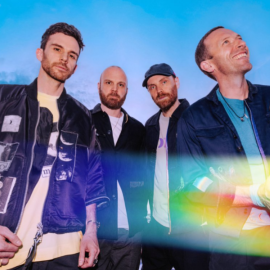 Coldplay: «Ανέβασαν» στιγμιότυπο από το νέο τους videoclip – Δείτε τις υπέροχες εικόνες από το Ηρώδειο 