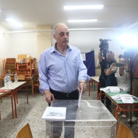Ευρωεκλογές: Ζητάμε την εμπιστοσύνη του ελληνικού λαού - Ο Κυριάκος Βελόπουλος ψήφισε στο Πανόραμα Θεσσαλονίκης (βίντεο)