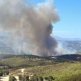 Μεγάλη πυρκαγιά ξέσπασε στη Σταμάτα Διονύσου - Ήχησε το 112, εκκενώνονται οικισμοί (φωτό-βίντεο)