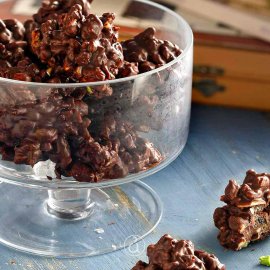 Αργυρώ Μπαρμπαρίγου: Πανεύκολα & γρήγορα σοκολατάκια - βραχάκια με κορν φλέικς - Κάθε μπουκιά και απόλαυση !