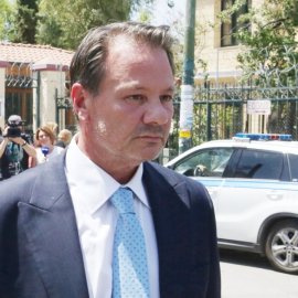 Απόστολος Λύτρας: Για 6 μήνες χάνει τη δικηγορική του ταυτότητα - Η ποινή του Δικηγορικού Σύλλογου για την ξυλοδαρμό της Σοφίας Πολυζωγοπούλου (βίντεο)