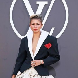 Louis Vuitton: Λαμπερό το front row της επίδειξης μόδας στο Παρίσι - Zendaya, Cate Blanchett, Ana de Armas πιο κούκλες από ποτέ! (φωτό-βίντεο)