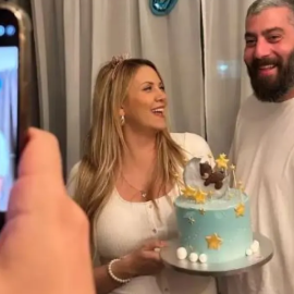 Φωτεινή Πετρογιάννη – Μιχάλης Ρουμπής: Το baby shower για το πρώτο τους παιδάκι – Σε λίγο καιρό έρχεται ο γιός – Μπλε μπαλόνια & κεκάκια παντού! (φωτό)