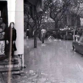 63 χρόνια από την φονική πλημμύρα του 1961 στην Αθήνα: Όταν το νερό ξεπέρασε τα 2 μέτρα και έπνιξε 43 ανθρώπους - Δείτε συγκλονιστικές εικόνες 