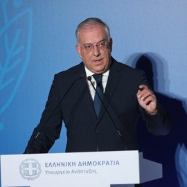 Τάκης Θεοδωρικάκος: Η Ευρώπη χρειάζεται νέο μοντέλο επιθετικών επενδύσεων - Στη βιομηχανία την καινοτομία την τεχνολογία 