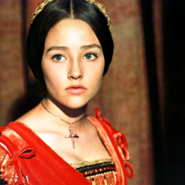 Olivia Hussey: Πέθανε σε ηλικία 73 ετών – Ο ρόλος της Ιουλιέτας που της άλλαξε την ζωή, οι 3 σύζυγοι & τα 3 παιδιά (φωτό & βίντεο)