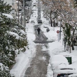 Νέα επιδείνωση του καιρού από αύριο: Χιόνια σε Διόνυσο, Βαρνάβα, Ιπποκράτειο Πολιτεία, Βίλια, Θρακομακεδόνες - Οι προβλέψεις Κολυδά, Μαρουσάκη, Καλλιάνου