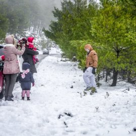 Πολικές μάζες φέρνουν πυκνές χιονοπτώσεις: Αλλάζει το σκηνικό του καιρού - Τι λένε οι μετεωρολόγοι, Κολυδάς, Μαρουσάκης, Γιαννόπουλος, Ρήγου (βίντεο)