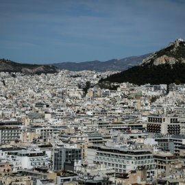 «Αναβαθμίζω το Σπίτι»: Πως θα λάβετε άτοκο δάνειο έως 25.000 ευρώ, ποιες οι δαπάνες που χρηματοδοτούνται - Από σήμερα οι αιτήσεις στις τράπεζες (βίντεο)