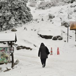 Νέο έκτακτο δελτίο επιδείνωσης καιρού με χιονοπτώσεις: Πολικές θερμοκρασίες με -10 βαθμούς Κελσίου - Οι πιο κρύες περιοχές της χώρας - Χιονίζει στην Πάρνηθα